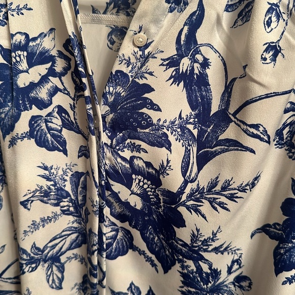 Express button-down poplin/tunic - Picture 2 of 3